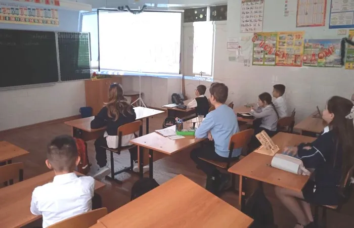 photo_5436302766008635124_y