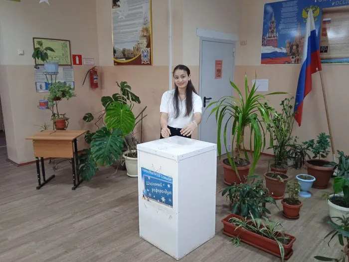 photo_5262469865988100108_y