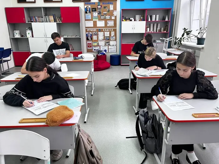 photo_5233686657322651268_y