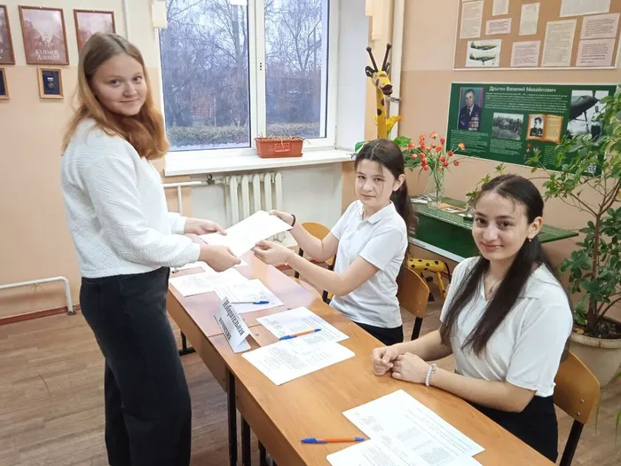 photo_5262469865988100111_y