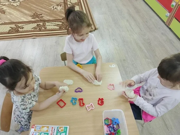 438c0201-90a4-44dd-bef6-f0f75488b9ad