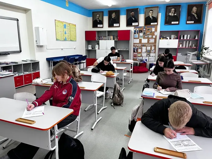 photo_5233686657322651269_y